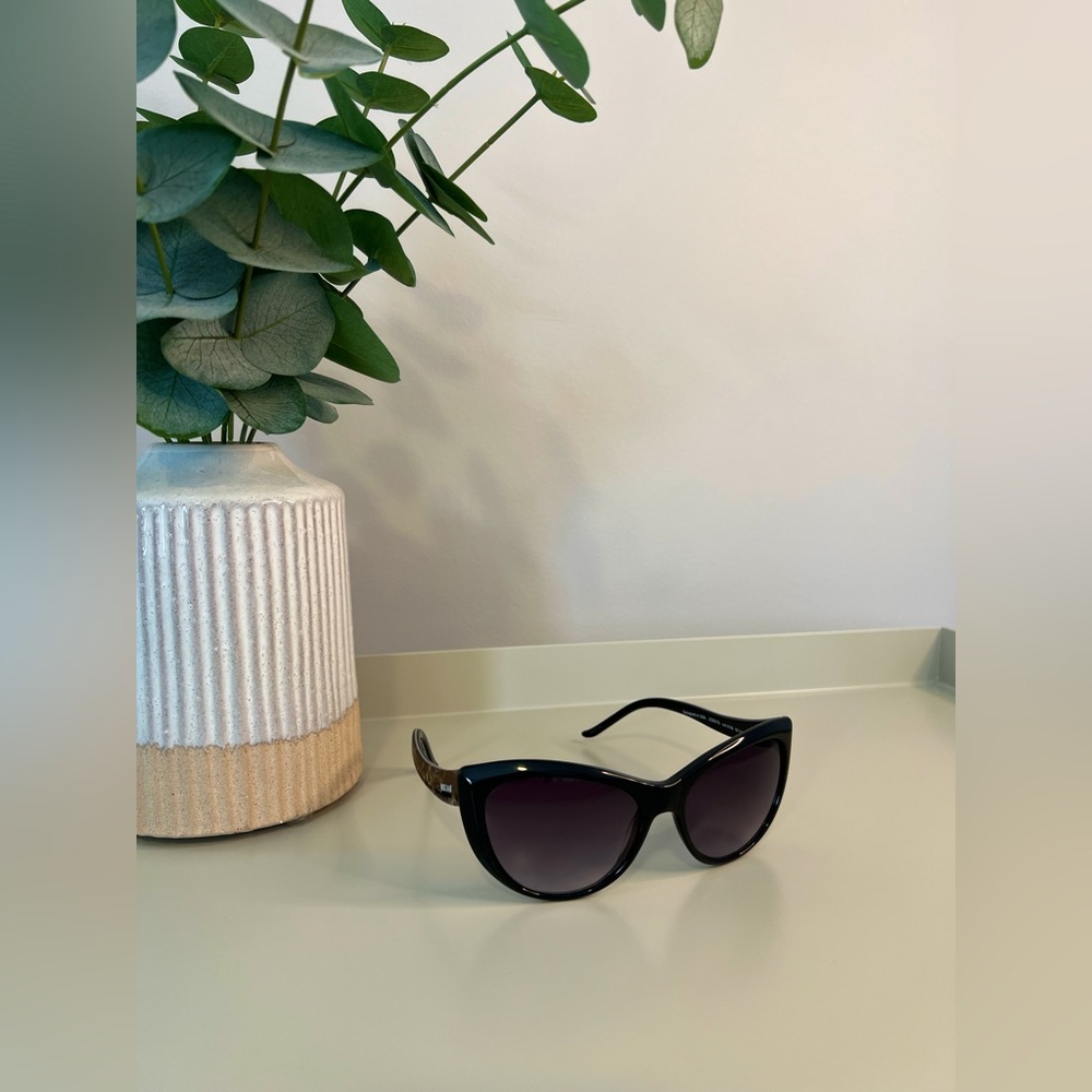 💯% AUTHENTIC ❤️ JUST CAVALLI Sunglasses
